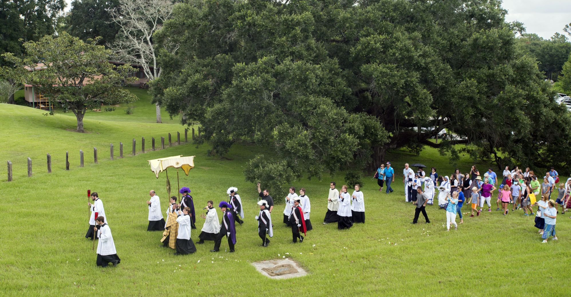 ACA.eucharisticprocession054.081618